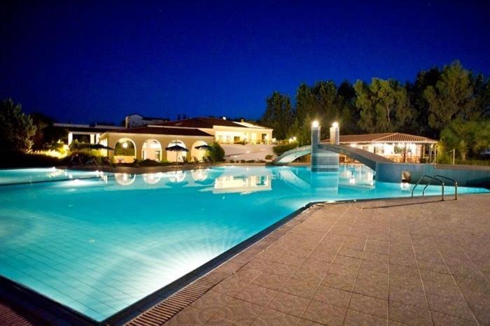 Ilaria Hotel Каламакі Екстер'єр фото